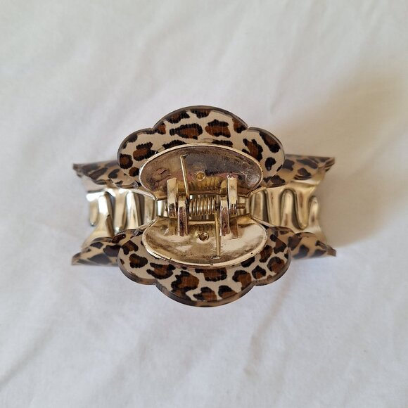 2-for-1 Winners Claw Hair Clips - Picture 3 of 8